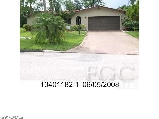 123 Oakside St., Lehigh Acres, FL 33936