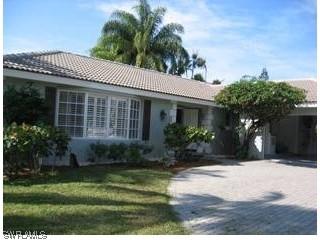 2120 Sandpiper St., Naples, FL 34102