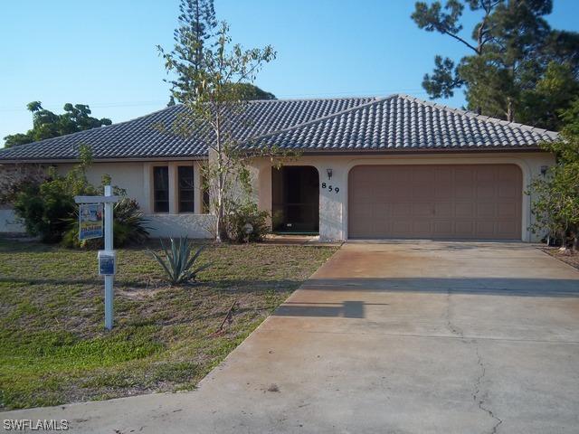 859 94th Ave., Naples, FL 34108