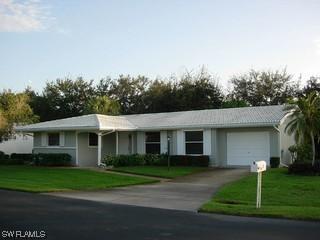2 Lanai Cir., Naples, FL