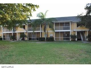 2620 Fountain View Cir. #204, Naples, FL