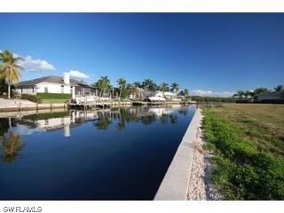 131 Hollyhock Ct., Marco Island, FL 34145