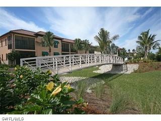 1025 Sandpiper St. #E-205, Naples, FL