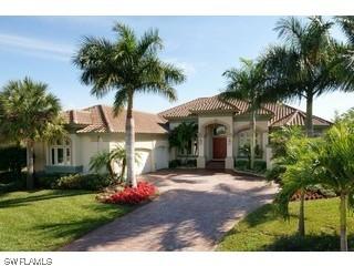 6970 Lakewood Isle Dr., Fort Myers, FL 33908