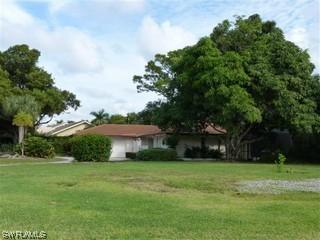 3700 Parkview Way, Naples, FL 34103