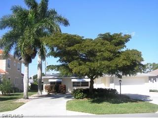 519 105th Ave., Naples, FL 34108