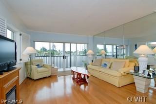 2170 Gulf Shore Blvd. #24E, Naples, FL 34102