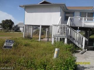 503 Collier Ave., Everglades City, FL 34139