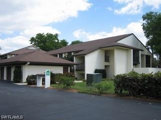 576 Retreat Dr. #103, Naples, FL