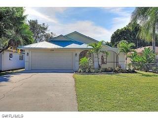 534 110th Ave., Naples, FL 34108