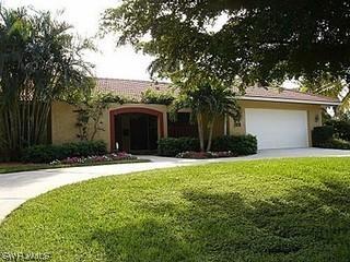 590 16th Ave., Naples, FL 34102