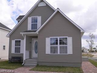 150 Leawood Cir., Naples, FL 34104