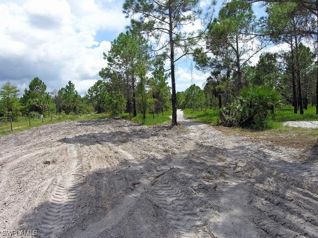 432 Frangipani Ave., Naples, FL 34117