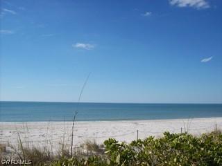 788 Park Shore Dr. ###F-16, Naples, FL 34103