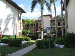 221 Fox Glen Dr. #2206, Naples, FL