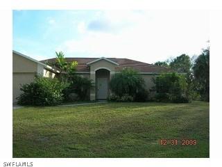 890 24th Ave., Naples, FL 34120