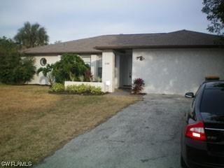 2642 44th Ter., Naples, FL