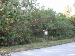 2820 20th Ave., Naples, FL 34120