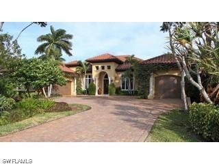 491 Bowline Dr., Naples, FL 34103