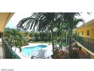 4290 Gulfstream Dr. #18, Naples, FL 34112