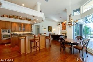 1010 Barcarmil Way, Naples, FL 34110