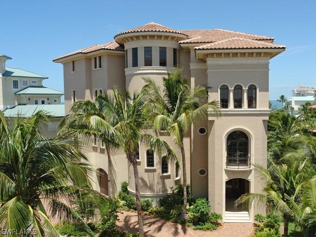 105 Felipe Ln., Bonita Springs, FL 34134