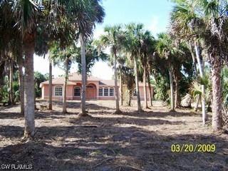 3884 17th Ave., Naples, FL 34117