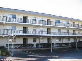 201 Quail Forest Blvd. #102, Naples, FL 34105