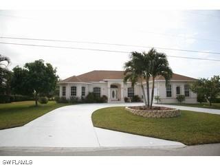 172 Fairway Cir., Naples, FL 34110