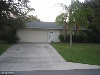 1737 Boxwood Ln., Naples, FL