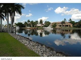 999 Spyglass Ln., Naples, FL 34102