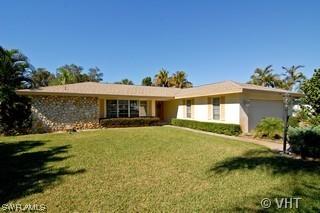 3343 Binnacle Dr., Naples, FL 34103