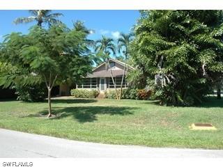 295 2nd Ave., Naples, FL 34102