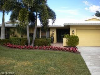 377 Oak Ave., Naples, FL 34108