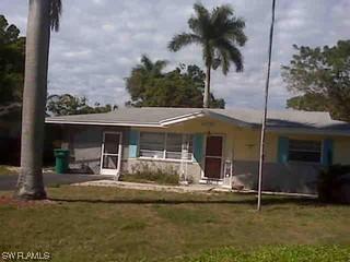 1051 Cooper Dr., Naples, FL 34103