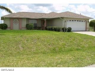 806 Felix Ave., Lehigh Acres, FL