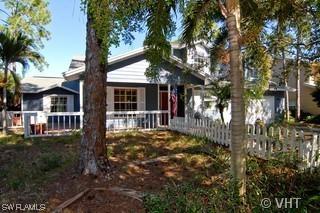 598 Corbel Dr., Naples, FL