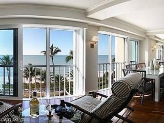 3377 Gulf Shore Blvd. #4C, Naples, FL