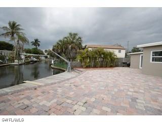1880 Holiday Ln., Naples, FL 34104