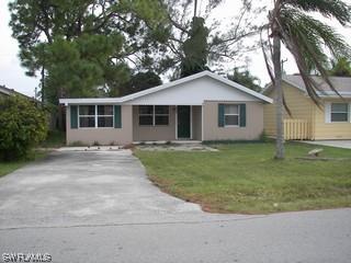 854 95th Ave., Naples, FL 34108