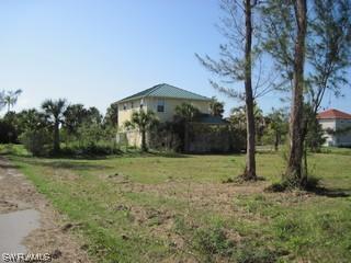 3245 Fifth Ave., St James City, FL 33956