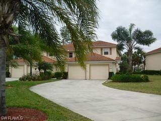 475 Robin Hood Cir. #102, Naples, FL 34104