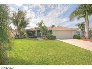 868 Summerfield Dr., Naples, FL 34120