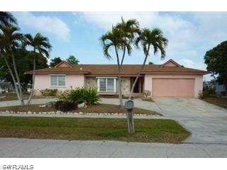 1266 Martinique Ct., Marco Island, FL
