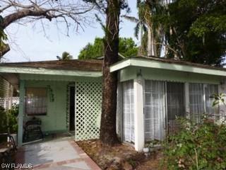 3489 Seagrape Ave., Naples, FL 34104