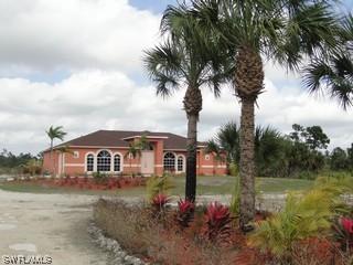 3215 35th Ave., Naples, FL 34120
