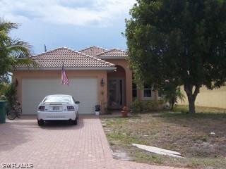 684 98th Ave., Naples, FL 34108