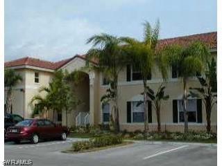 6820 Huntington Lake Cir. #203, Naples, FL 34119