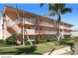 250 7th Ave. #202, Naples, FL
