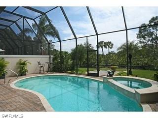 352 Carlton Pl., Naples, FL 34108